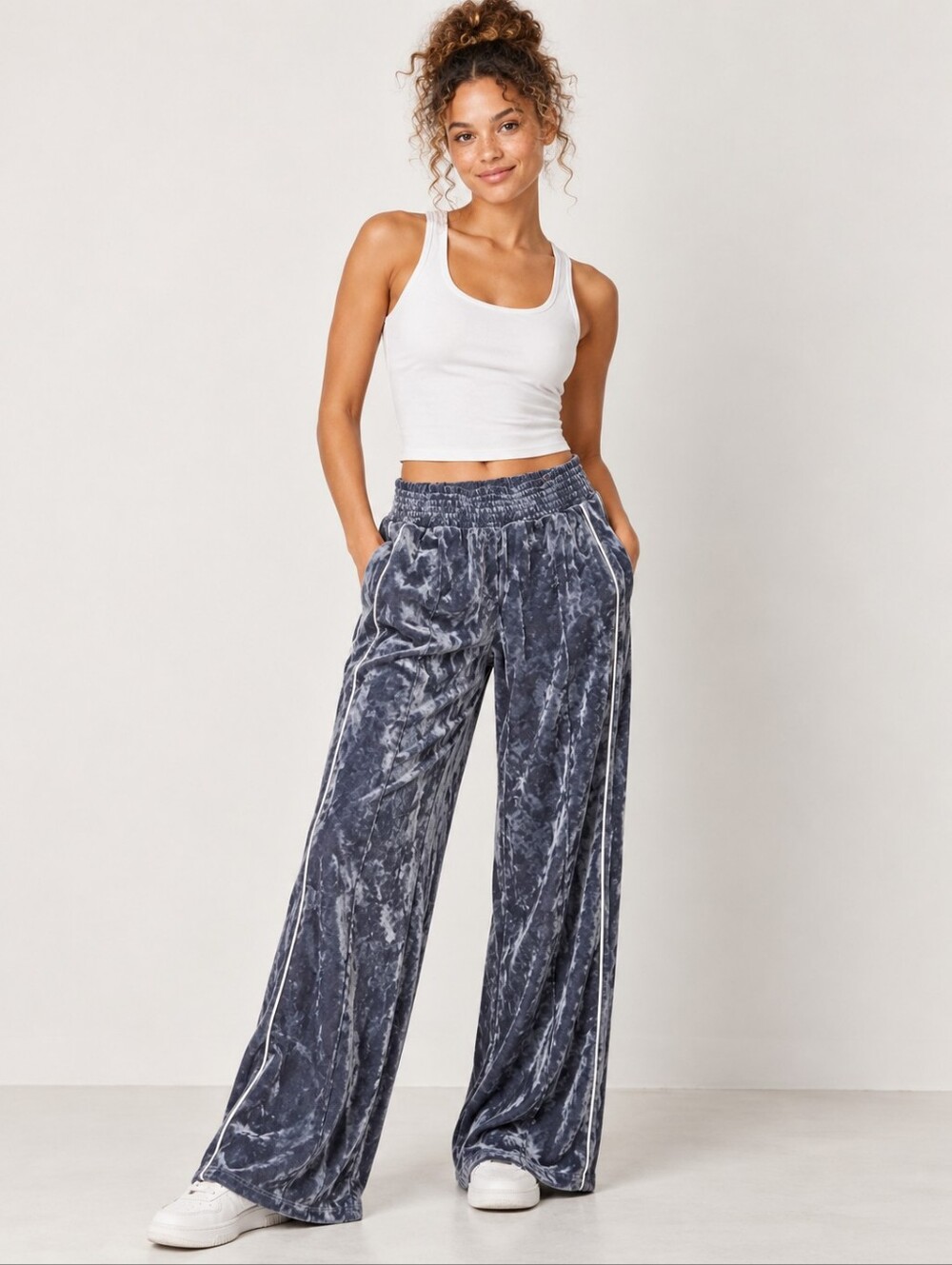 ❤️ AERIE CRUSHED VELVET HIGH RISE WIDE LEG PANTS, SMALL.